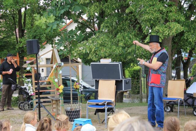 100 Jahre Martin-Luther-Kindertagesstätte in Lonnerstadt