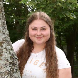 Lea Wächter - Staatlich geprüfte Kinderpflegerin in der Martin-Luther-Kindertagesstätte Lonnerstadt